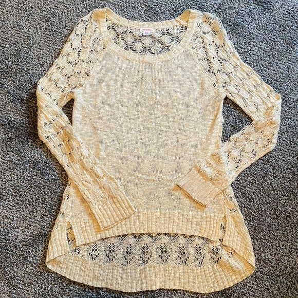 High-Low Thin Lace Sweater - Picture 1 of 6